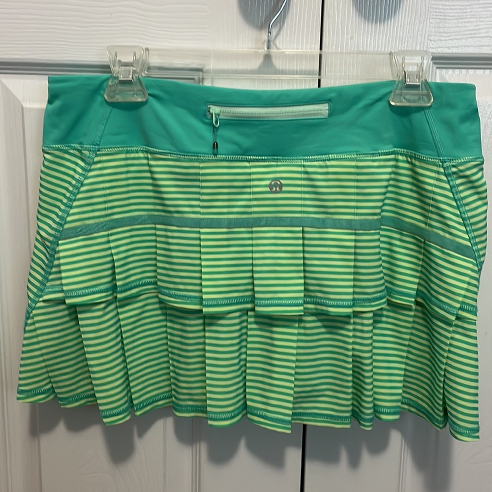 Lululemon tennis skort